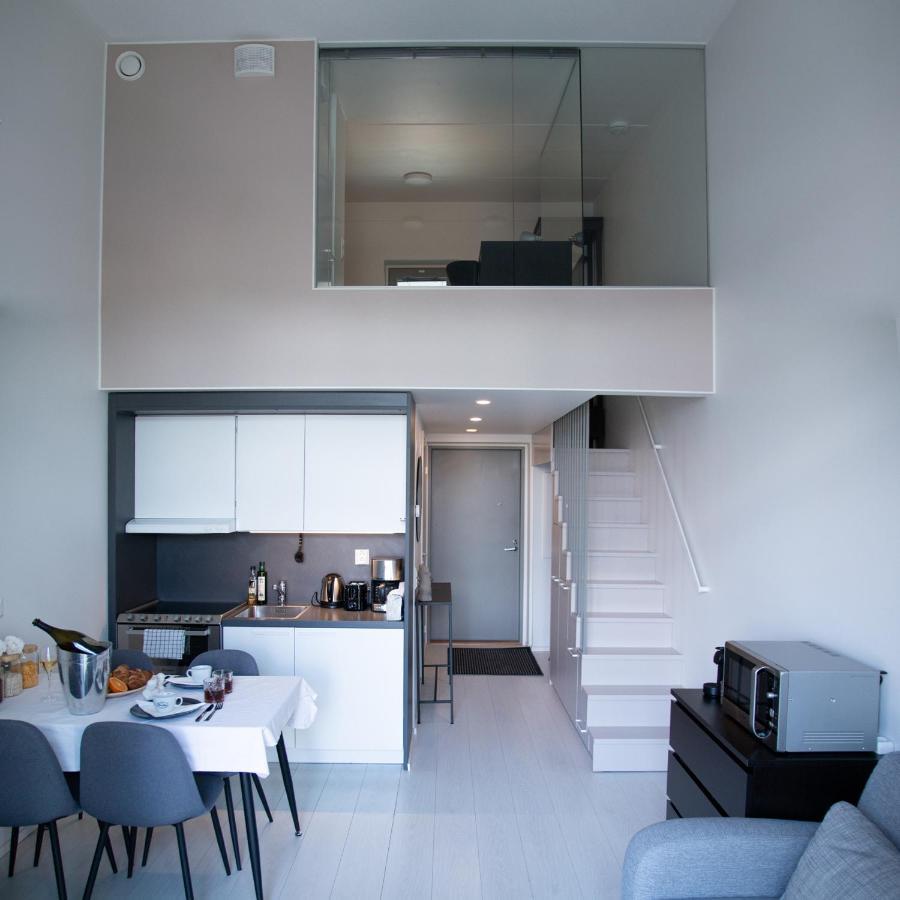 Appartement Elegant Penthouse Loft - Near The Airport à Vantaa Extérieur photo